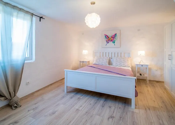 Luxury With A Swimming Pool Garica, Krk - 17469
